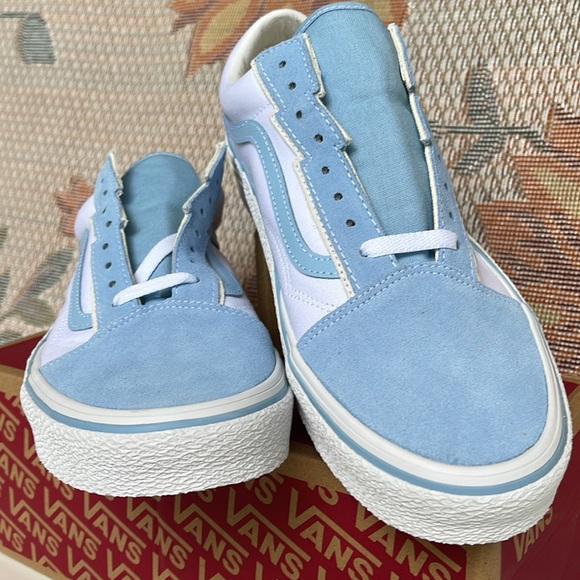 Vans WMNS Old Skool Bolt
Baby Blue
VN0009Q5689
Sneakers - Picture 8 of 16
